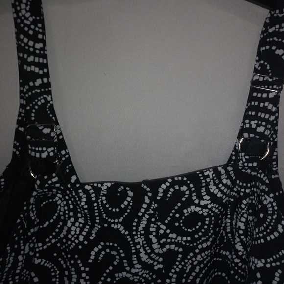 SJB 24W Black White Tankini  Swim Top Plus - Picture 4 of 5